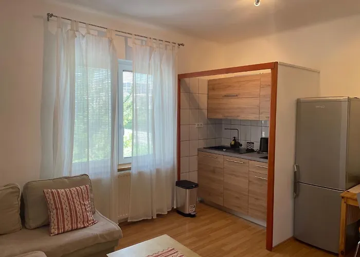 Apartmaji Iva Appartement *
